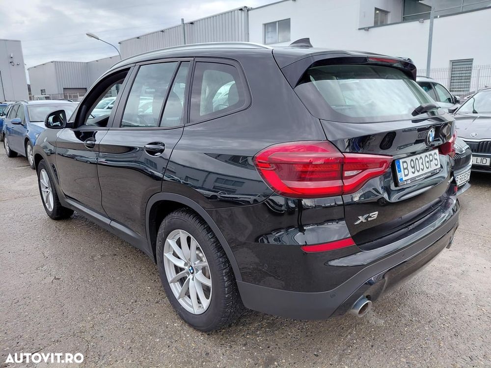 BMW X3 xDrive20i AT - 4