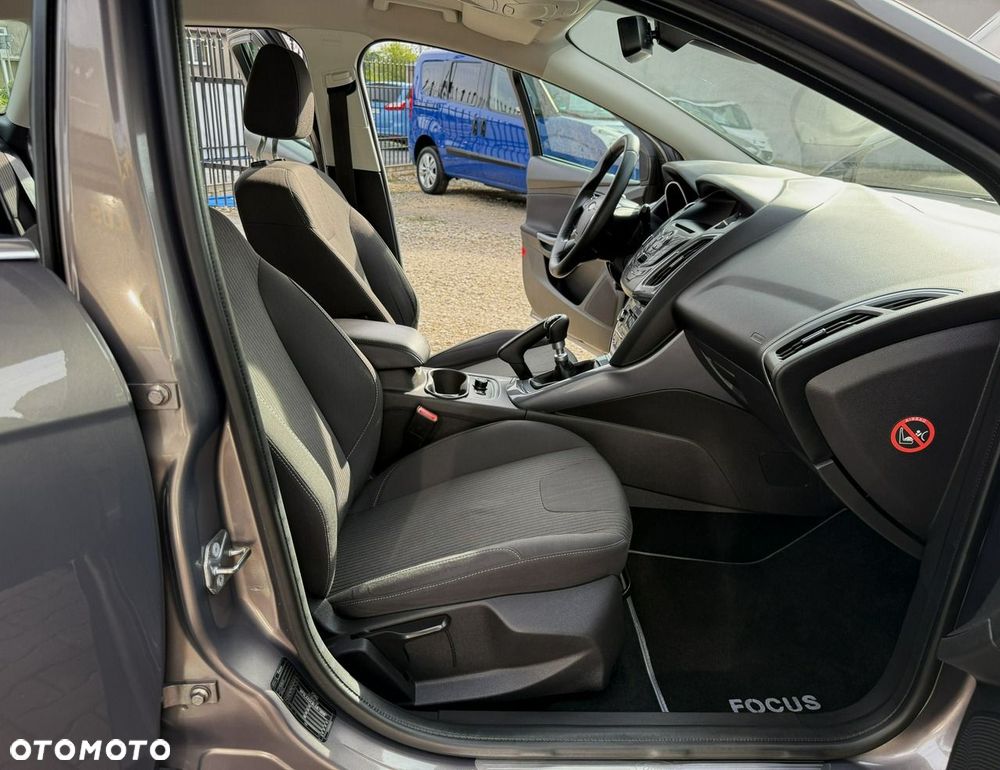 Ford Focus 1.0 EcoBoost STart-Stopp-System TITANIUM - 21