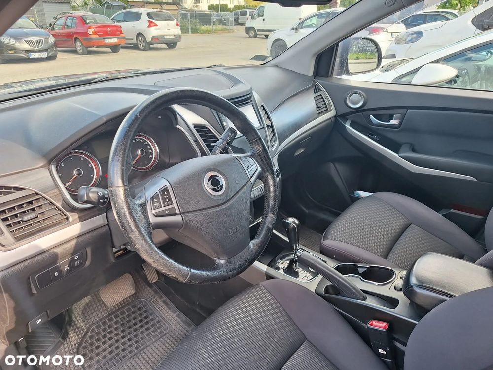 SsangYong/KGM Korando 2.0 e-XDi Quartz - 4