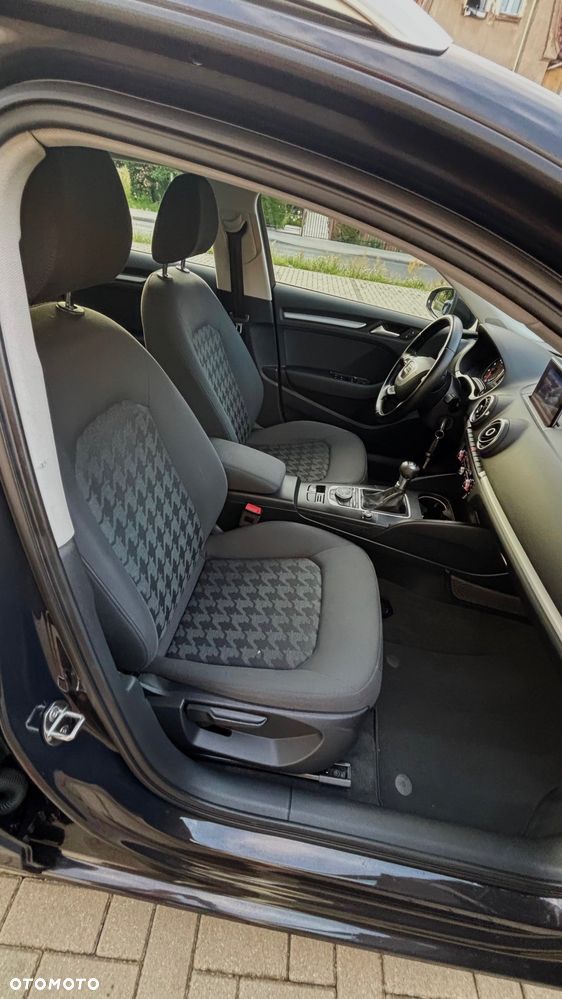 Audi A3 Sportback 1.2 TFSI Ambition - 4
