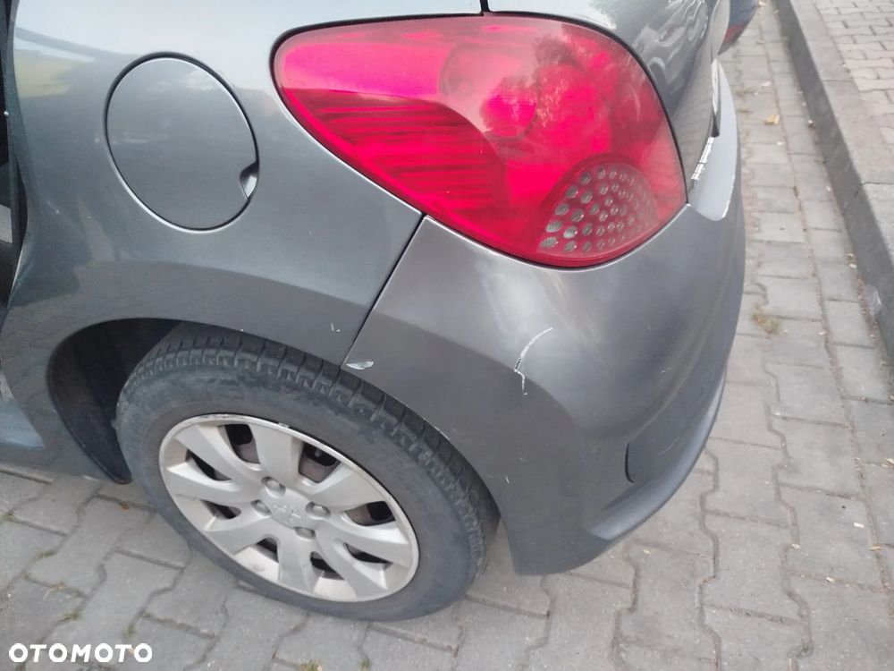 Peugeot 207 - 2