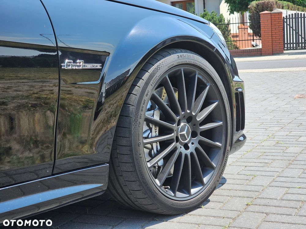 Mercedes-Benz Klasa C 63 AMG - 9