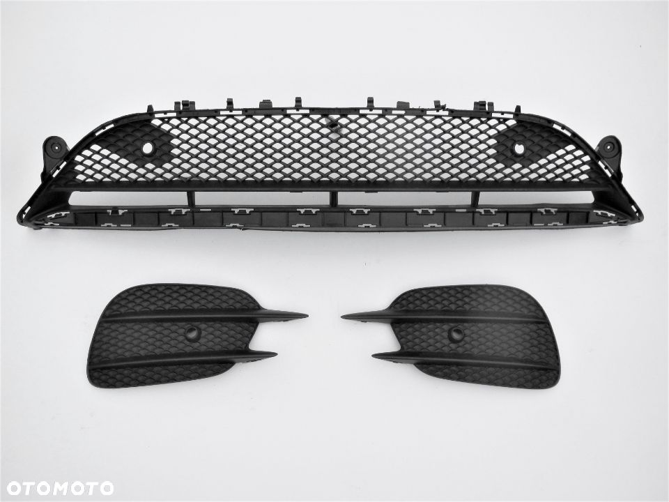 MERCEDES W213 AMG kratka zaślepka zderzak A213 OE - 2