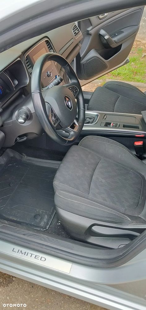 Renault Megane 1.3 TCe FAP Limited EDC - 17