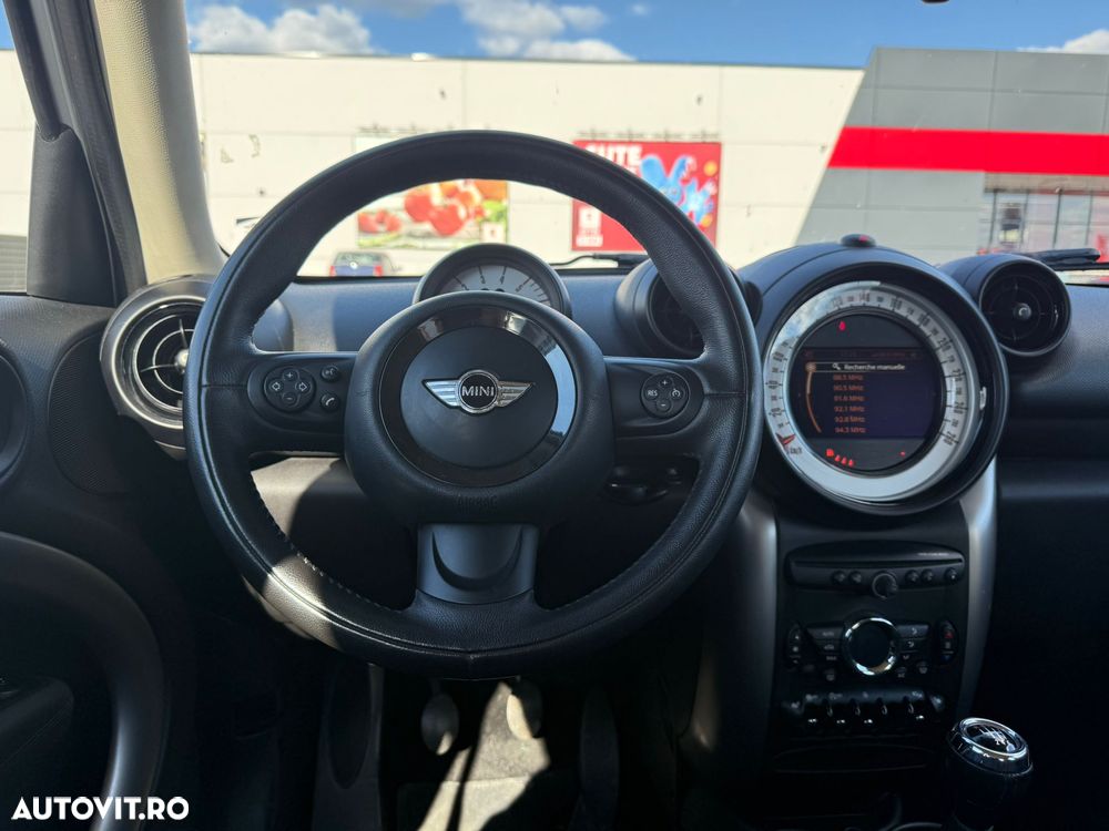Mini Countryman One D - 11