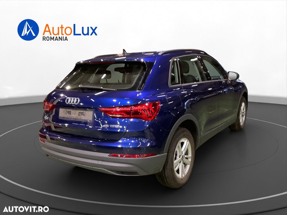 Audi Q3 45 TFSIe S tronic - 4