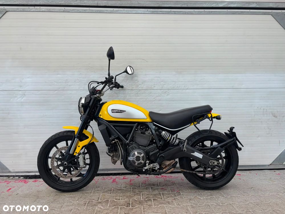 Ducati Scrambler - 1