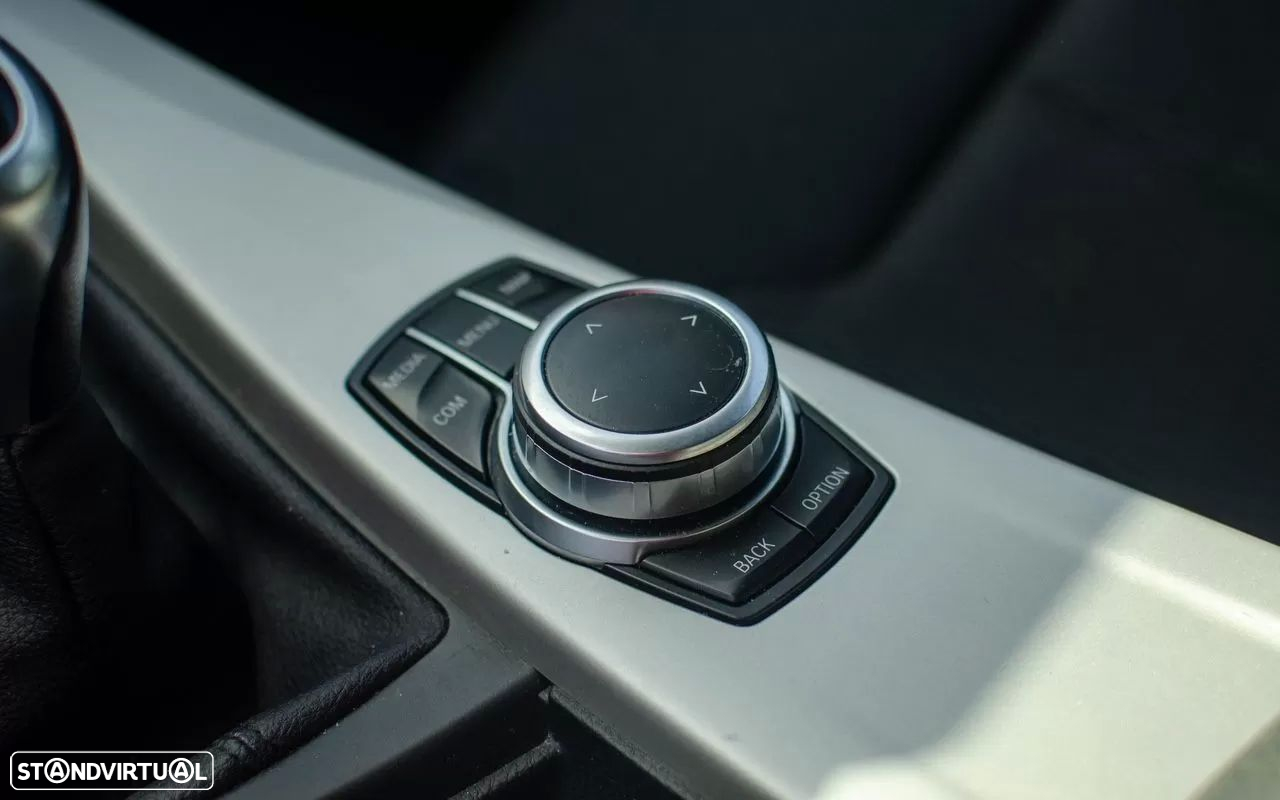BMW 316 d Touring Advantage - 14