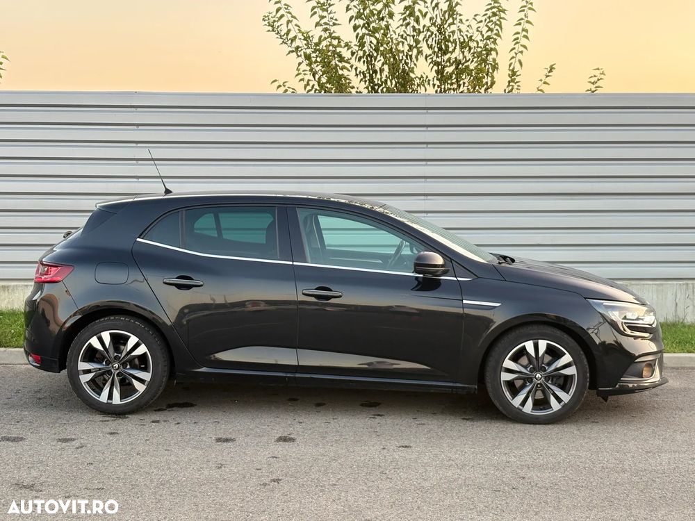 Renault Megane BLUE dCi EDC Intens - 8