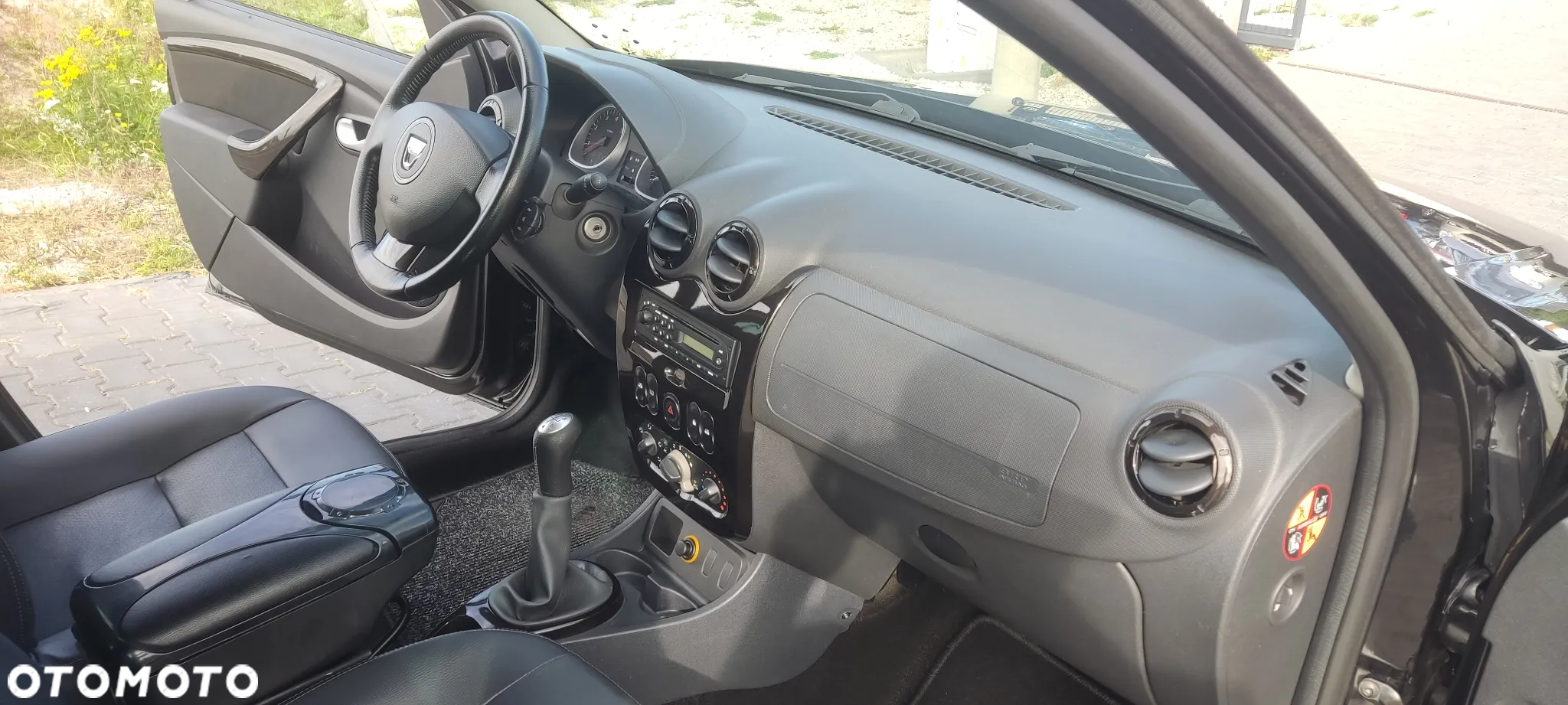 Dacia Duster 1.6 16V 4x2 Laureate - 12