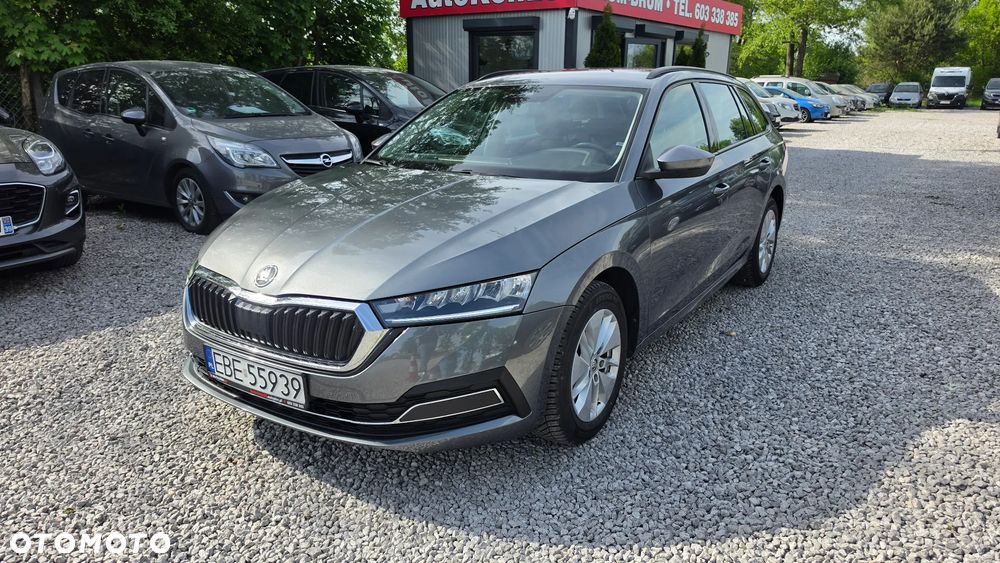Skoda Octavia 2.0 TDI DSG Edition Plus - 2