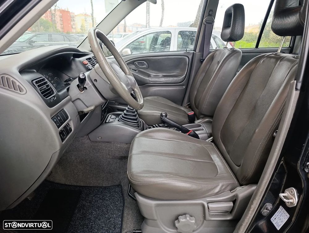 Suzuki Grand Vitara - 15