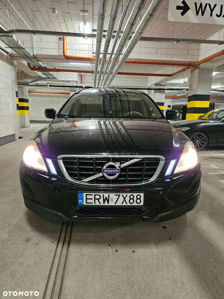 Volvo XC 60 3.2 AWD Momentum - 1