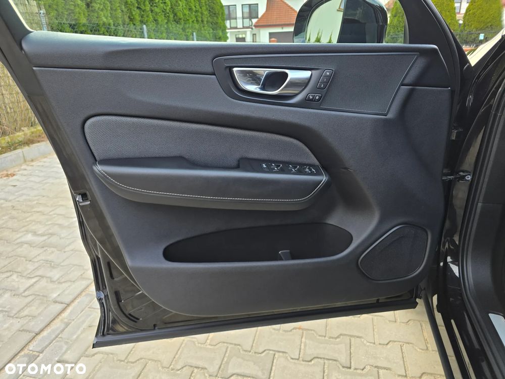 Volvo XC 60 D4 Geartronic RDesign - 16