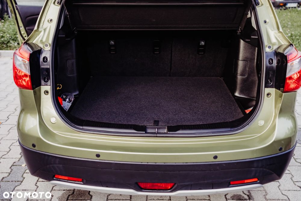 Suzuki SX4 1.6 Comfort Plus - 14