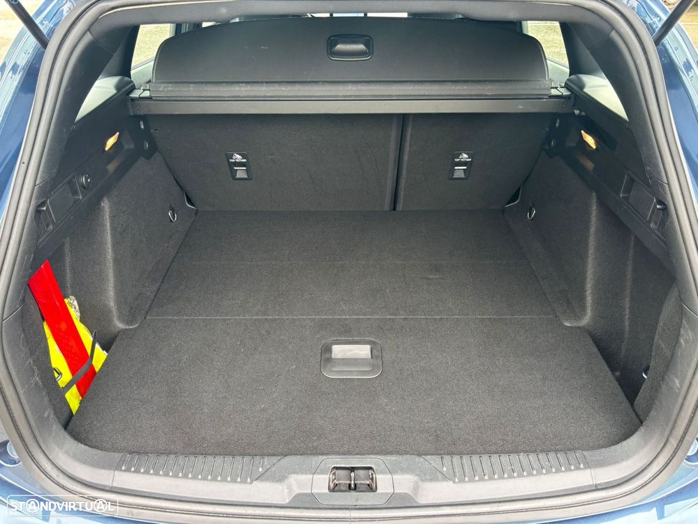 Ford Focus SW 1.5 TDCi EcoBlue ST-Line - 11
