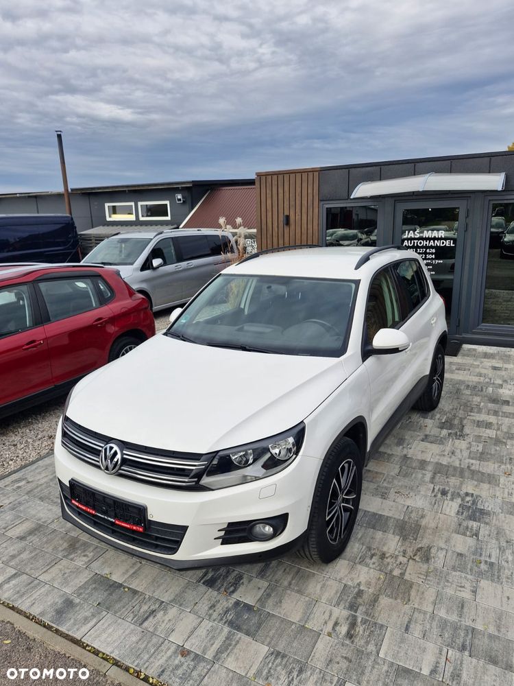 Volkswagen Tiguan - 1