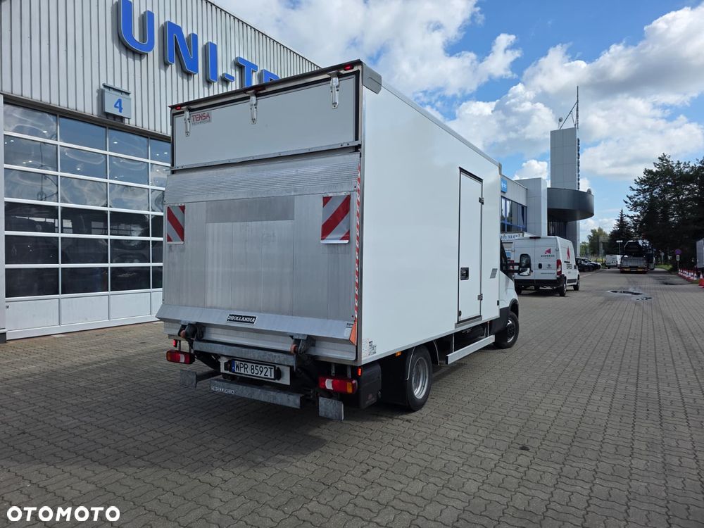 Iveco 50C18 Kontener 8EP Krajowy Ledy  Winda 1000 kg ! 4200x2200x2200 - 7