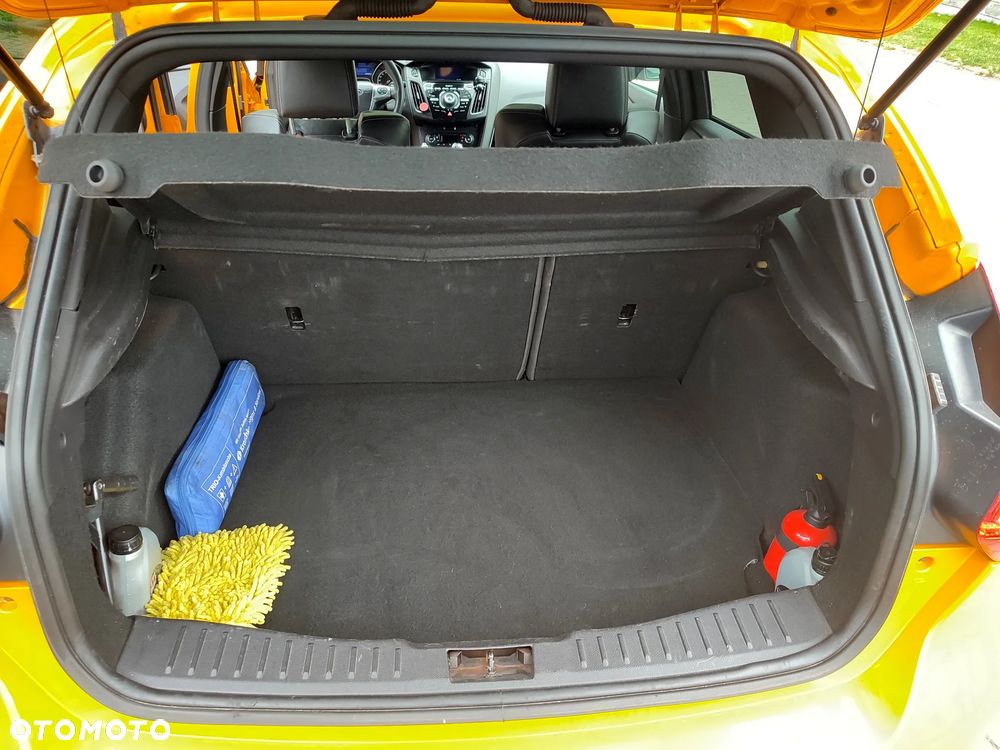 Ford Focus ST - 12