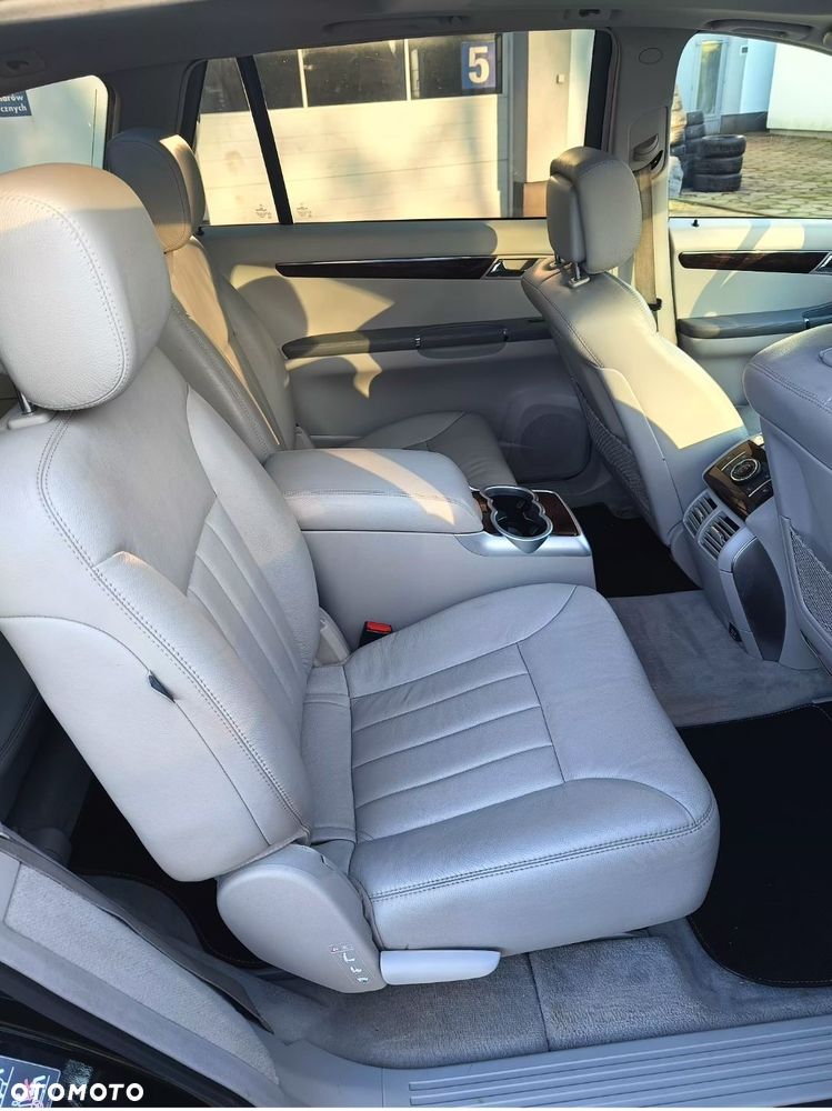 Mercedes-Benz Klasa R 500 L 4Matic 7G-TRONIC - 9