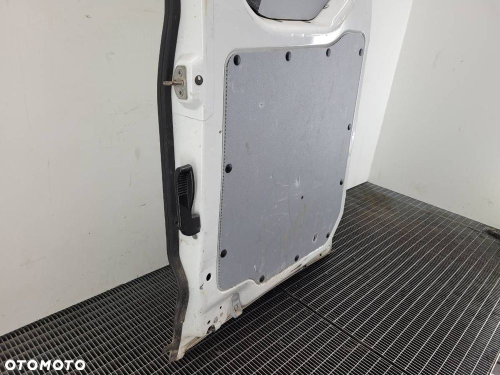 DRZWI TYLNE LEWE IVECO DAILY VI KOMPLETNE L2H3 - 15
