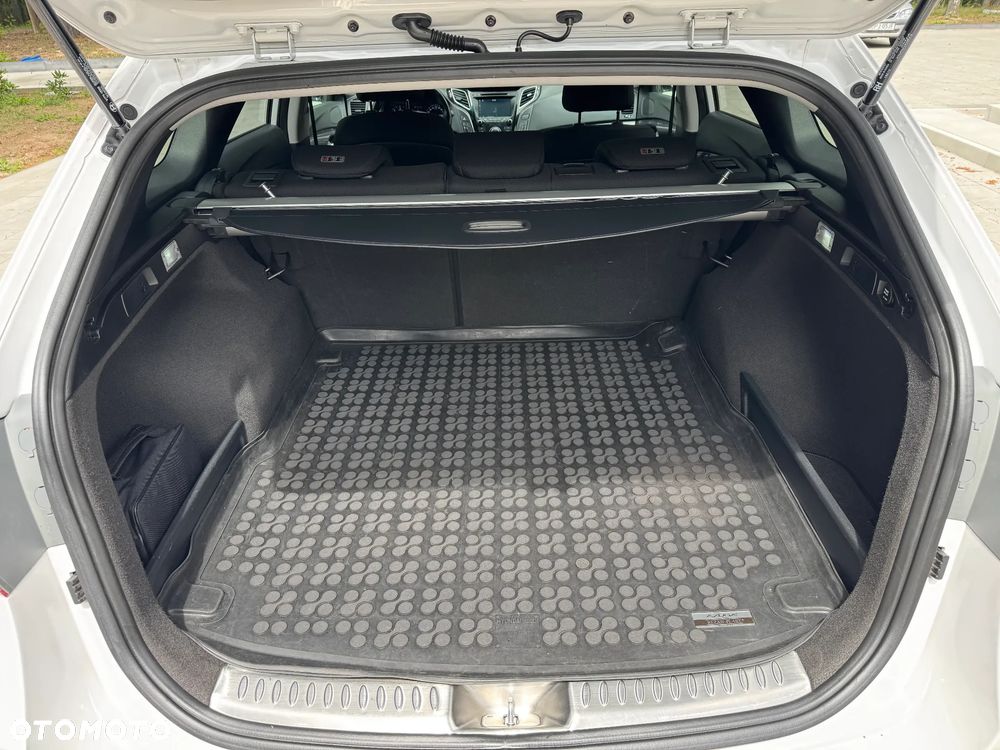 Hyundai i40 Kombi blue 1.7 CRDi Premium - 37