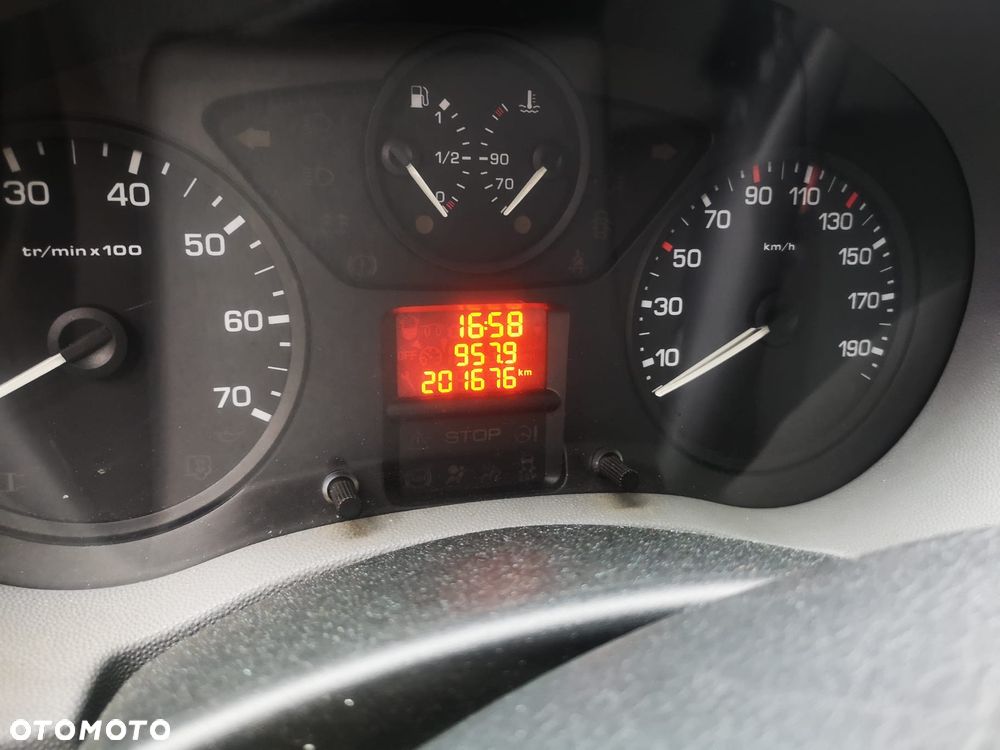 Peugeot Expert - 8