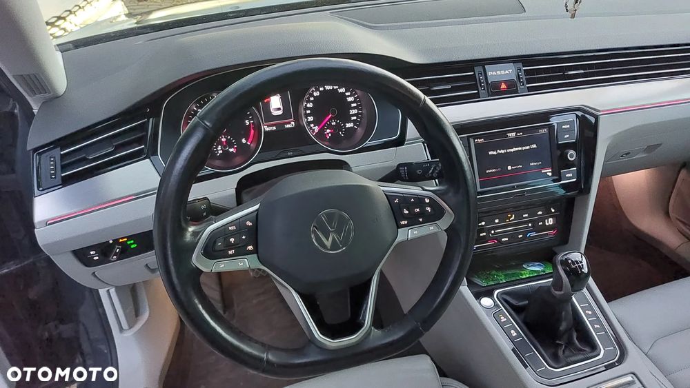 Volkswagen Passat 2.0 TDI EVO Elegance - 21