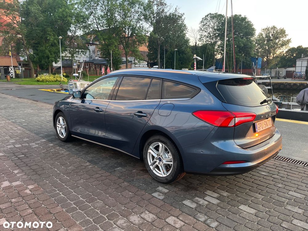 Ford Focus 1.0 EcoBoost Titanium Business - 4