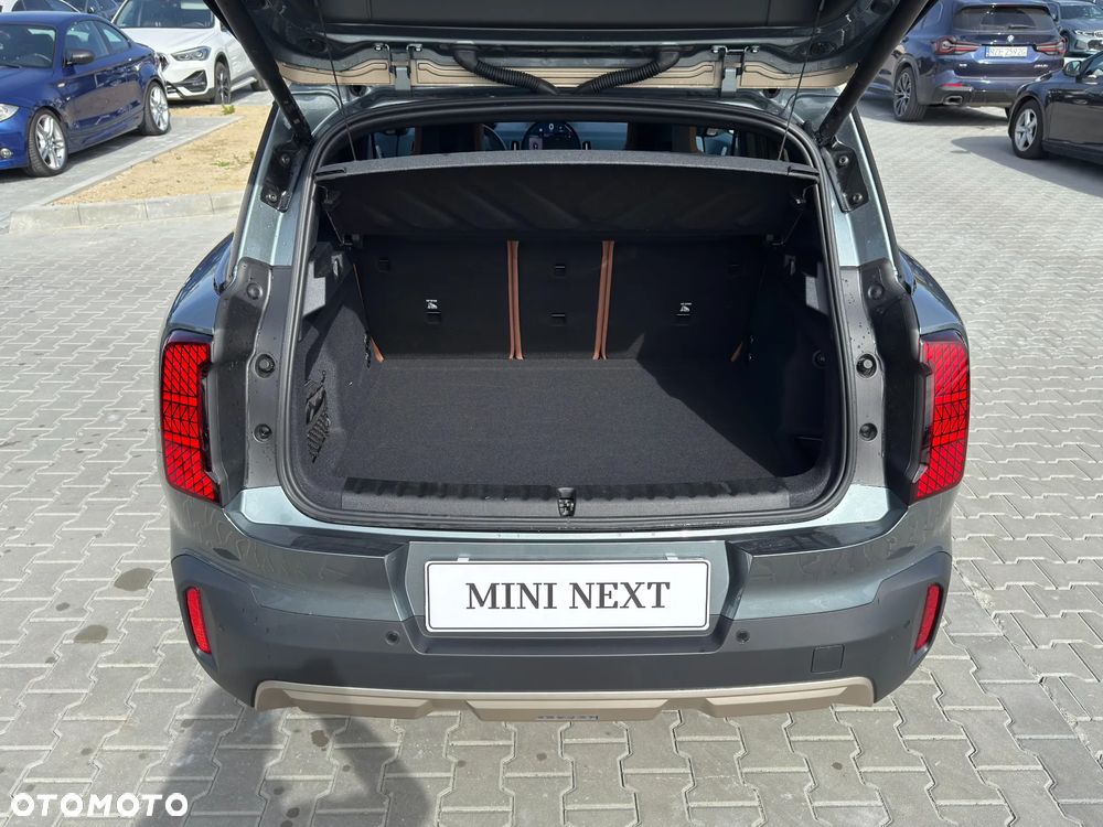 MINI Countryman C mHEV Linia Favoured - 12