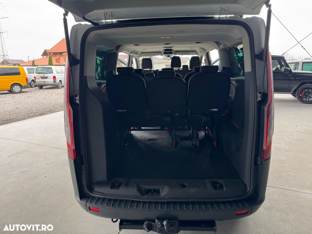 Ford Tourneo Custom - 8