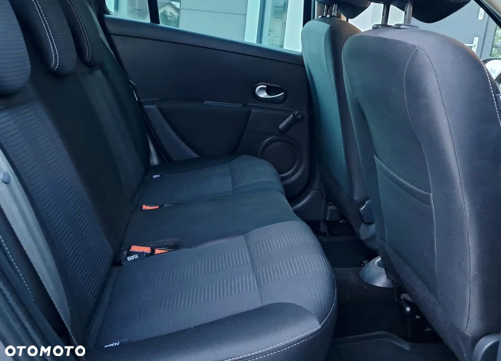 Renault Clio - 14