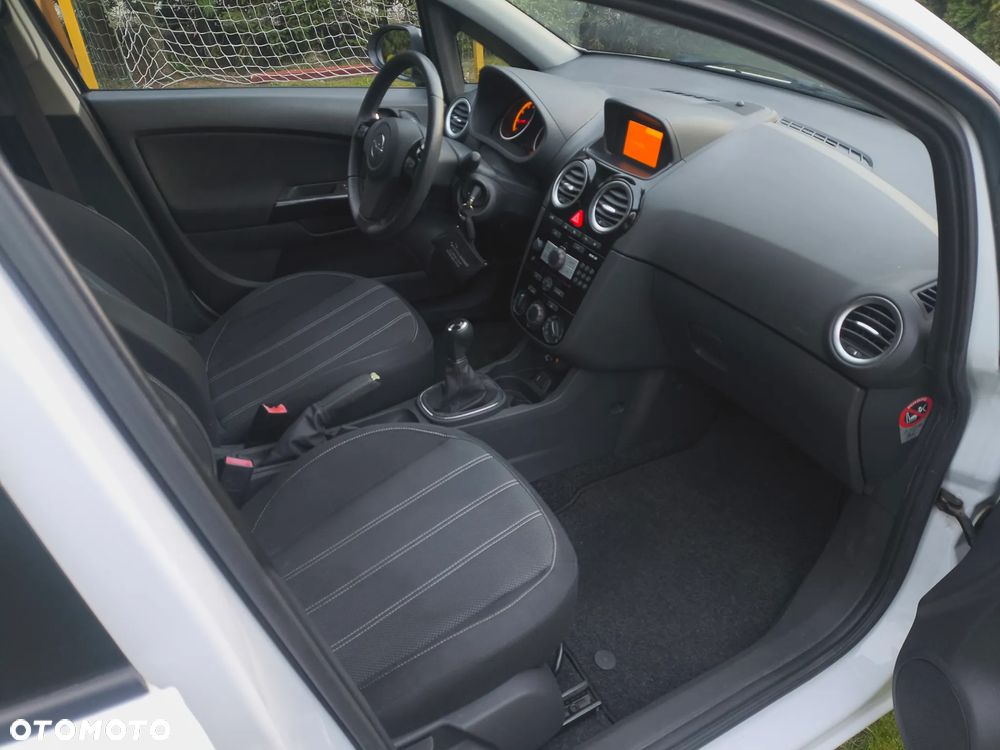 Opel Corsa 1.4 16V Color Edition - 23