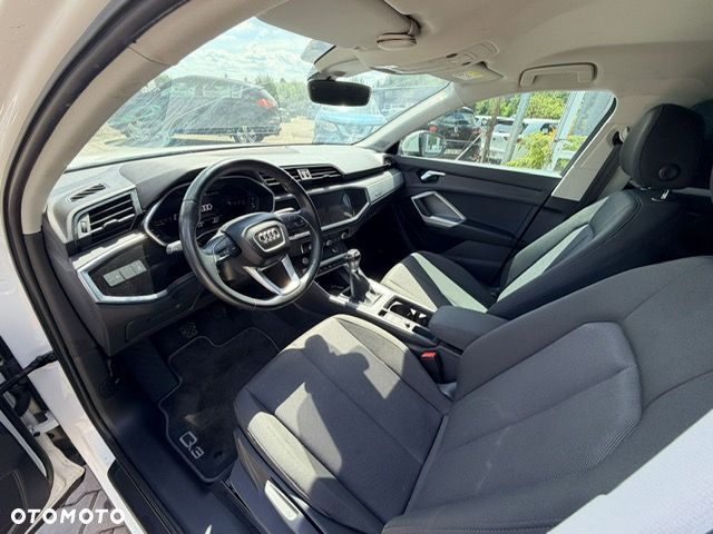 Audi Q3 Sportback 35 TFSI S line - 11