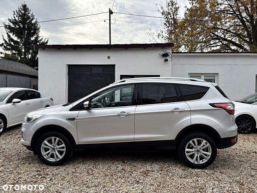Ford Kuga 1.5 EcoBoost 2x4 Business Edition - 3