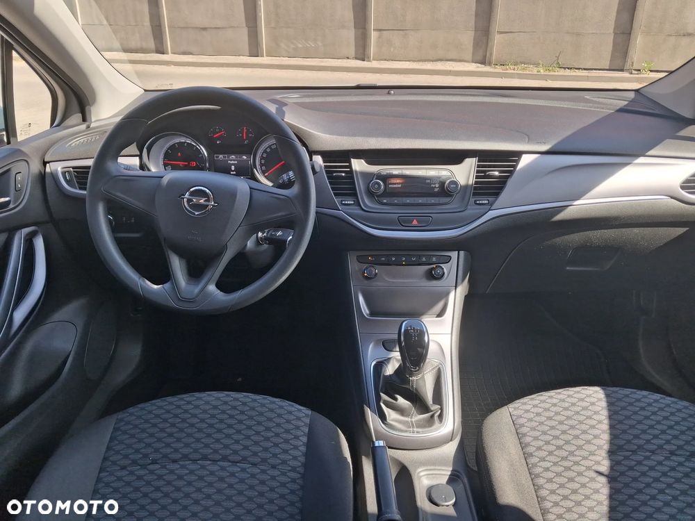 Opel Astra 1.0 T Dynamic S&S - 9