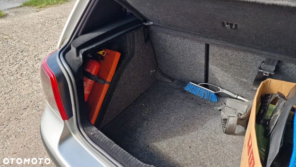 Volkswagen Golf - 11