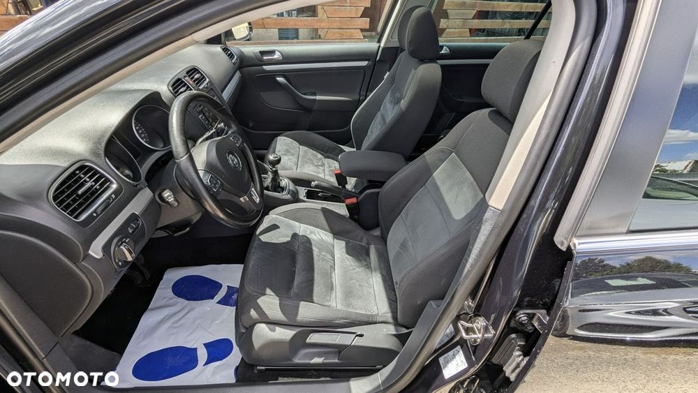 Volkswagen Golf - 16