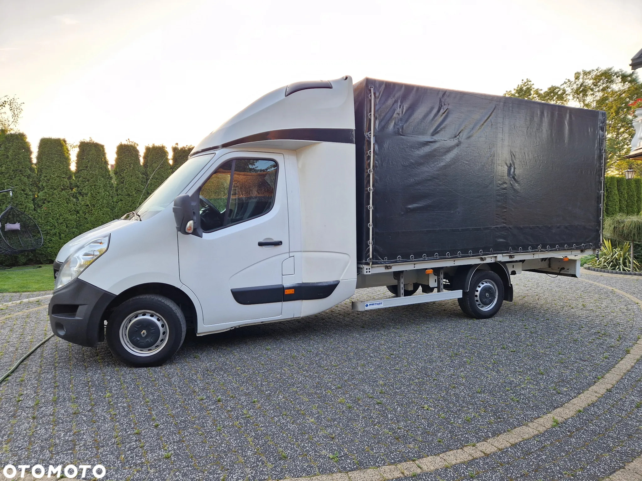 Renault MASTER 2.3 TWIN-CAB (łóżko z tyłu)+PLANDEKA 8ep+SALON POLSKA+PIERWSZY WŁAŚCICIEL+SERWISOWANY+IDEALNY STAN+GOTOWY DO PRACY+O K A Z J A - 4