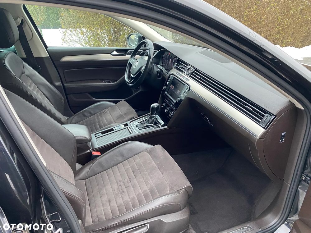 Volkswagen Passat 2.0 TDI DSG (BlueMotion Technology) Highline - 10