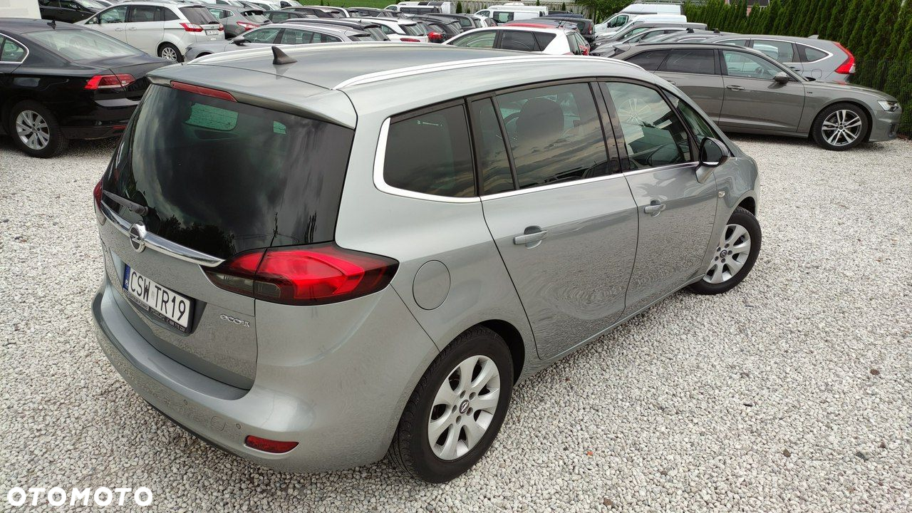 Opel Zafira - 14