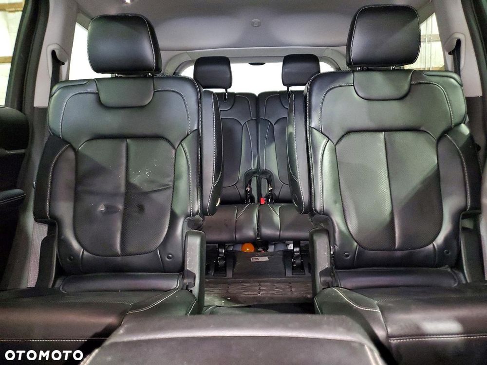 Jeep Grand Cherokee - 11