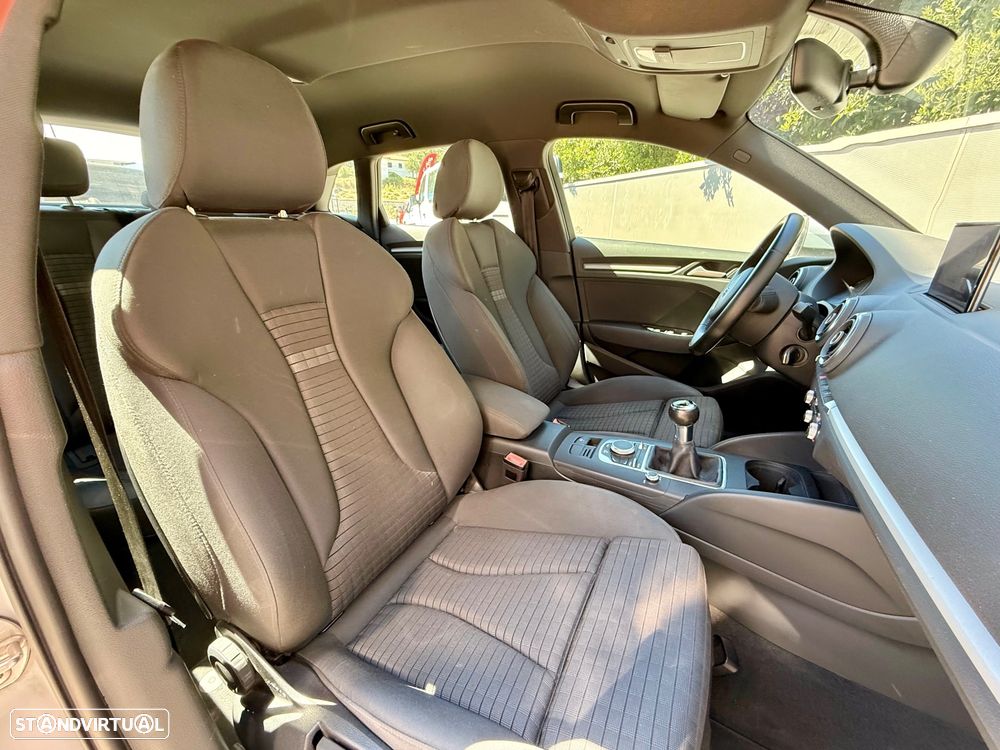 Audi A3 Sportback 1.6 TDI S-line - 10