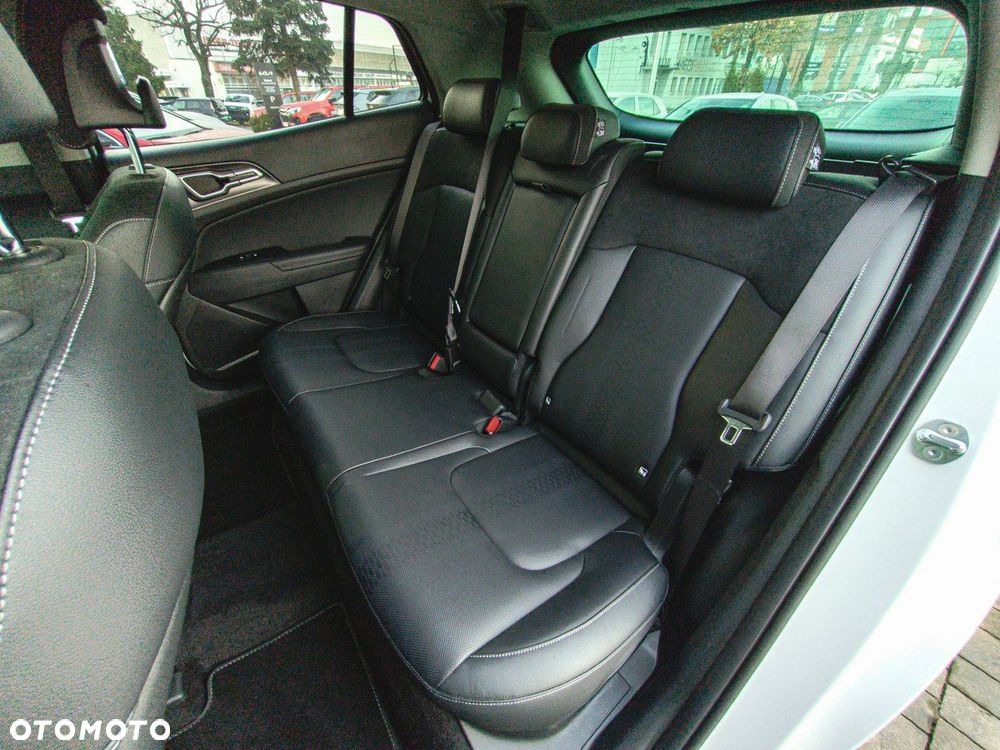Kia Sportage - 16