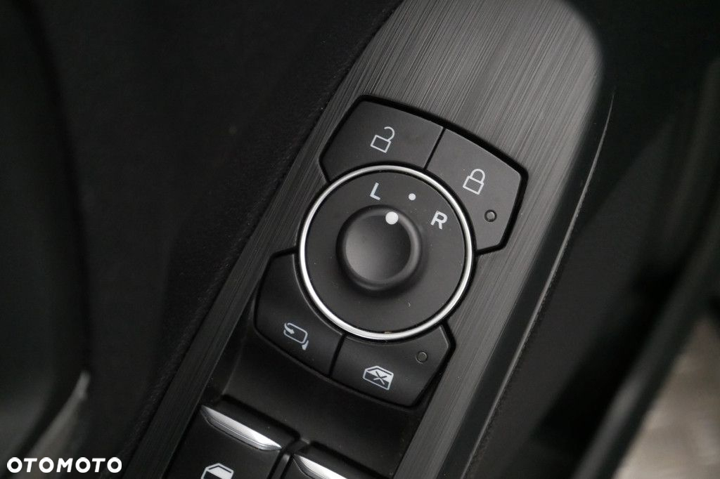 Ford Kuga - 27