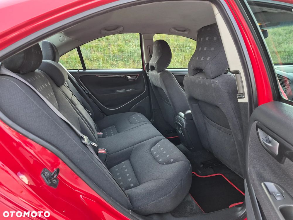 Volvo S60 2.4 Edition - 18