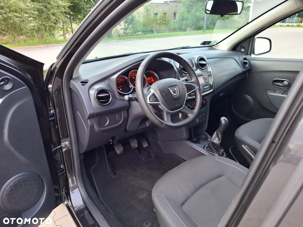 Dacia Logan 1.2 16V 75 Laureate - 18