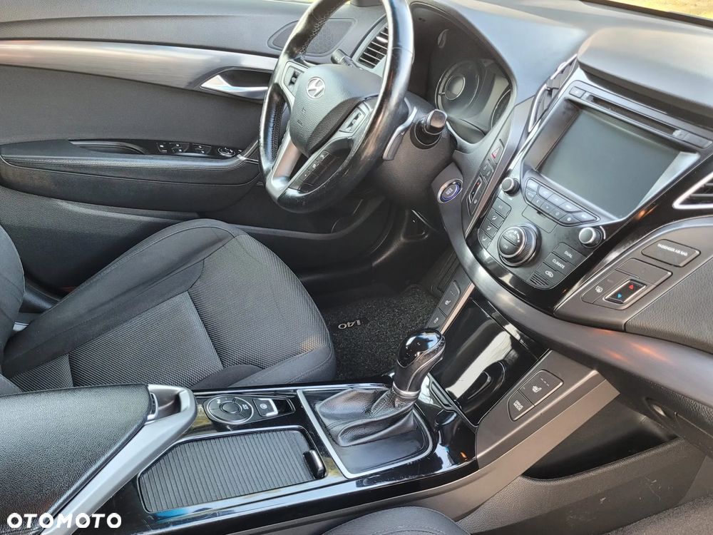 Hyundai i40 Kombi blue 1.7 CRDi DCT Premium - 12