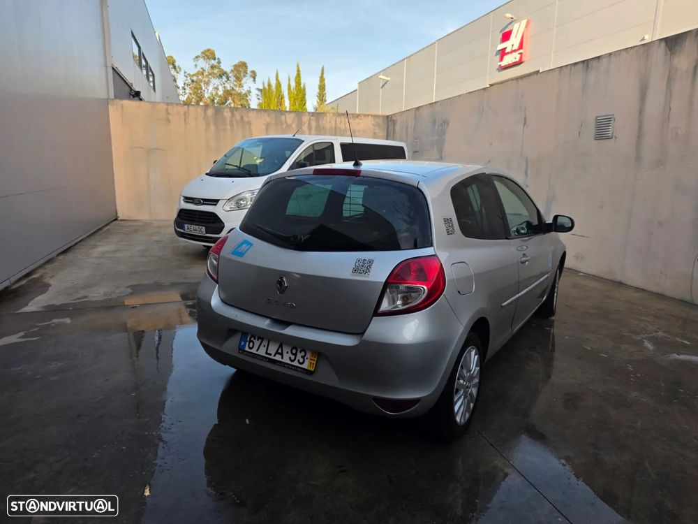 Renault Clio 1.5 dCi Confort - 9