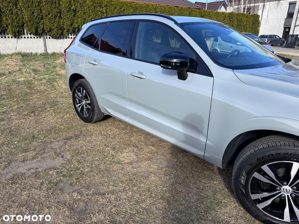 Volvo XC 60 B5 B AWD Ultimate Dark - 2